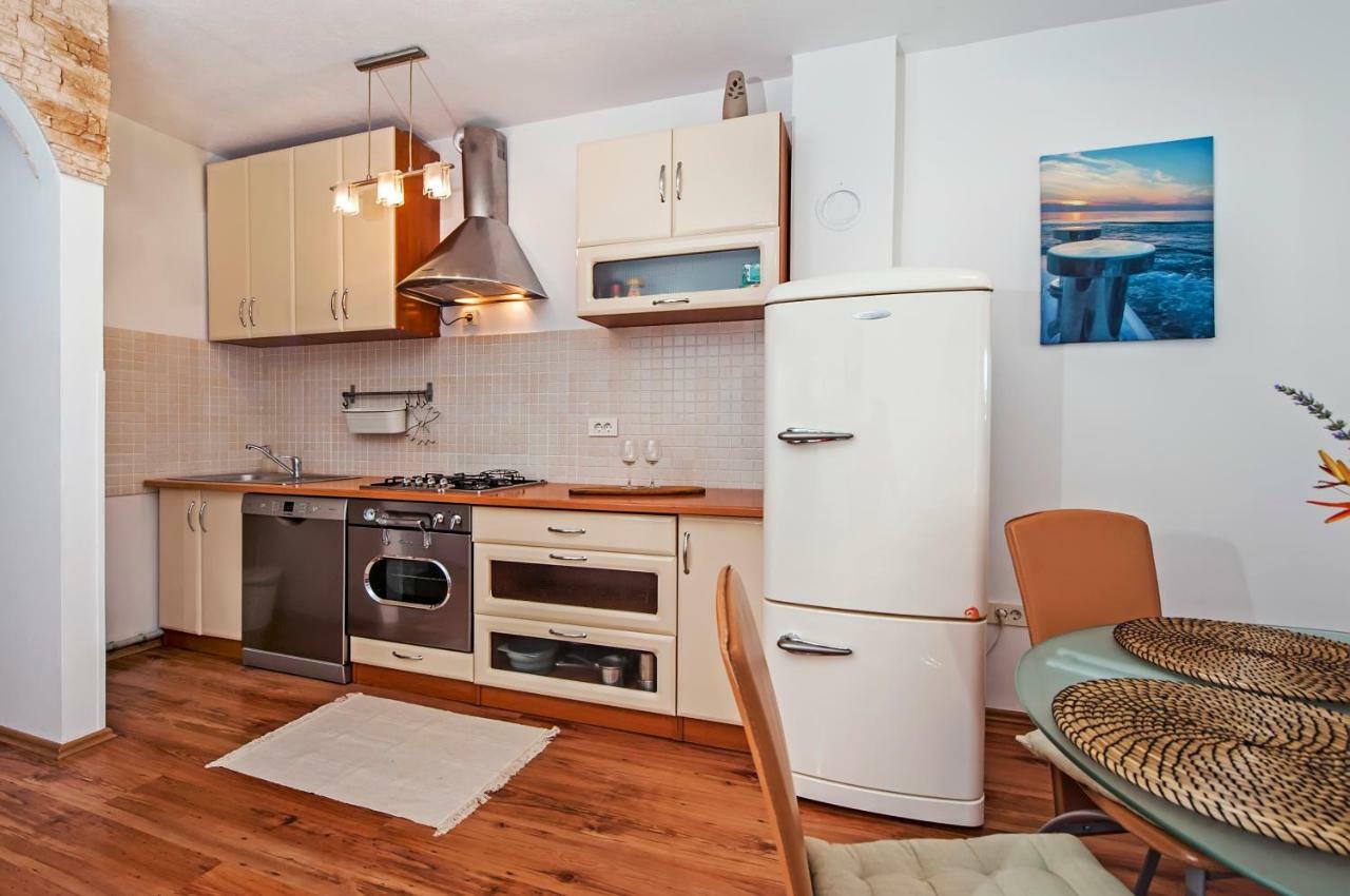Apartment Thalassa Rovinj Ngoại thất bức ảnh